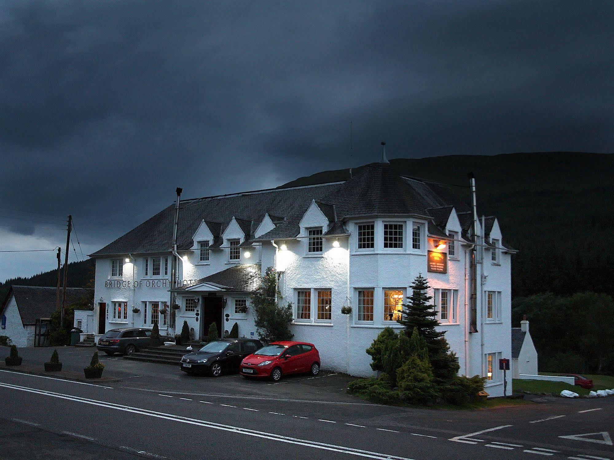 Bridge Of Orchy Hotel Eksteriør billede