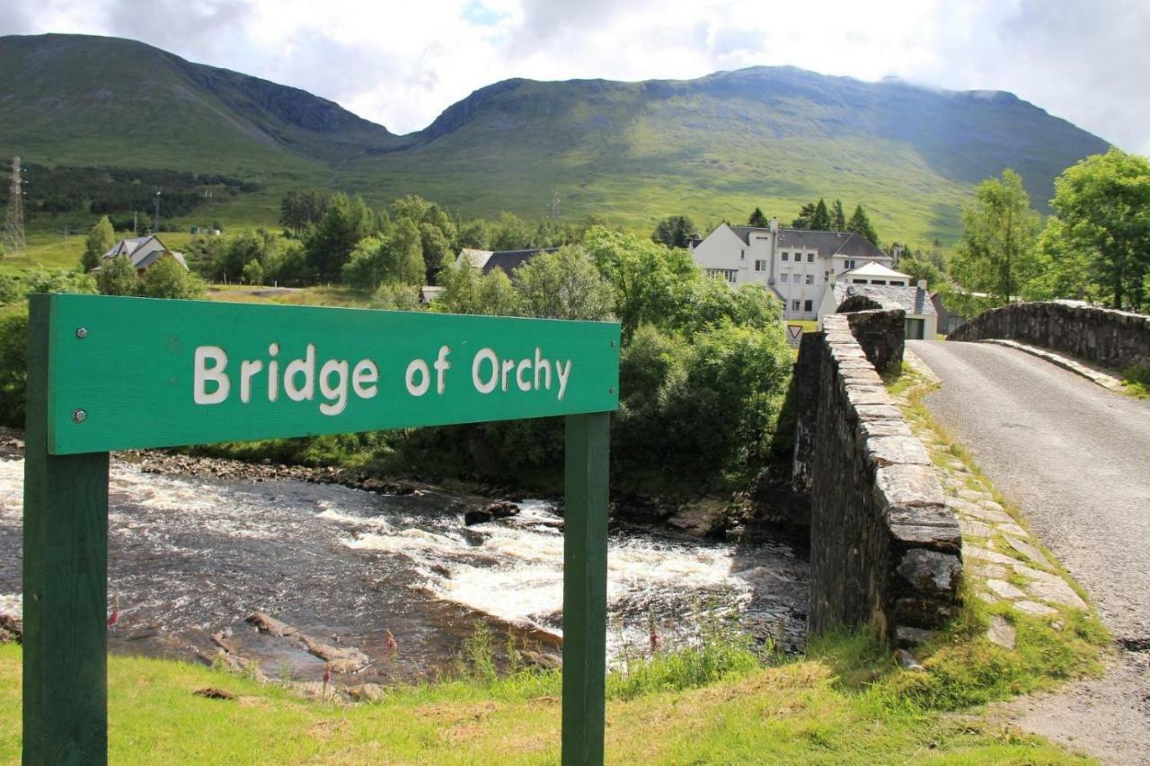 Bridge Of Orchy Hotel Eksteriør billede
